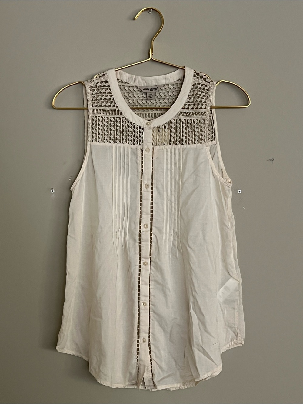NEW!! Lucky Brand - Sleeveless Light Beige Crochet Yoke Button-Front Women's Top